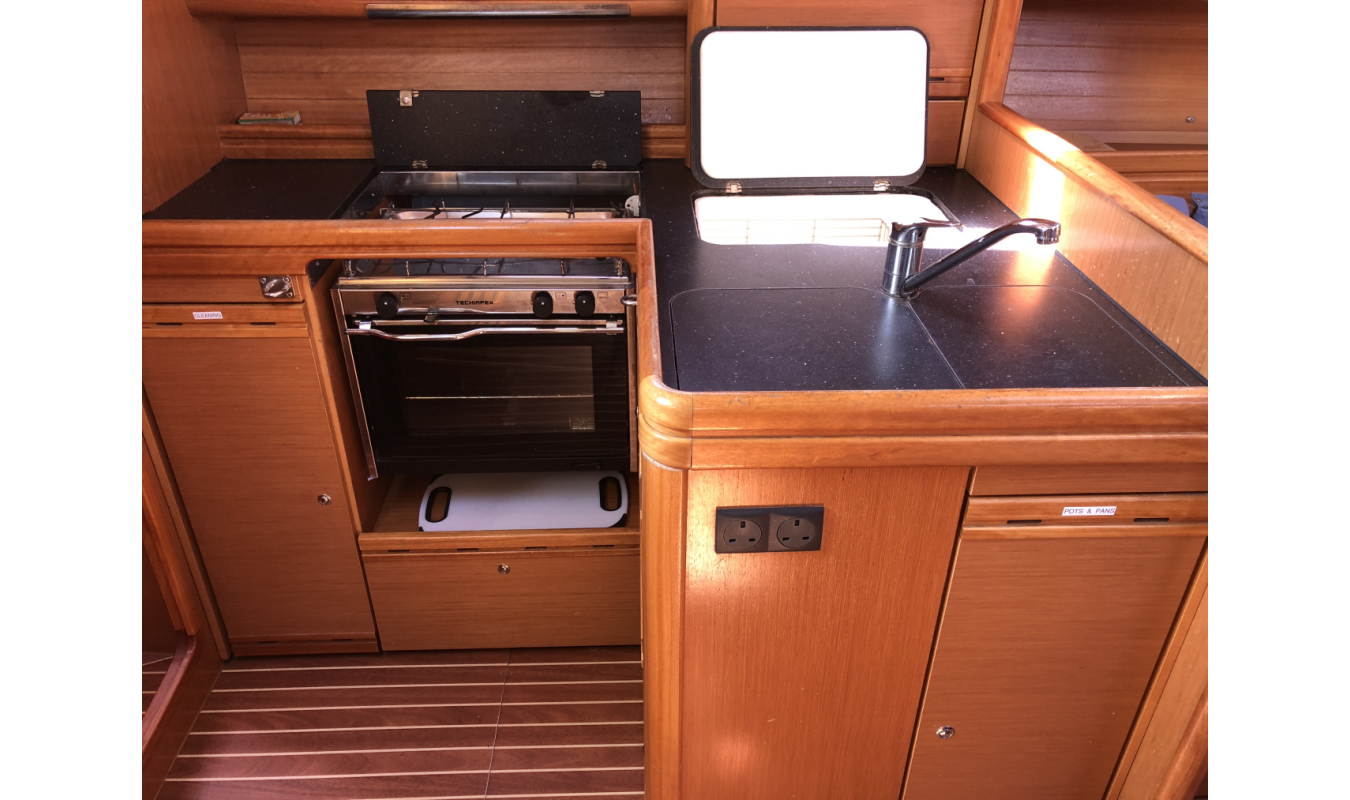 Galley - Bavaria 37 - Bareboat Yacht Charter - SBC
