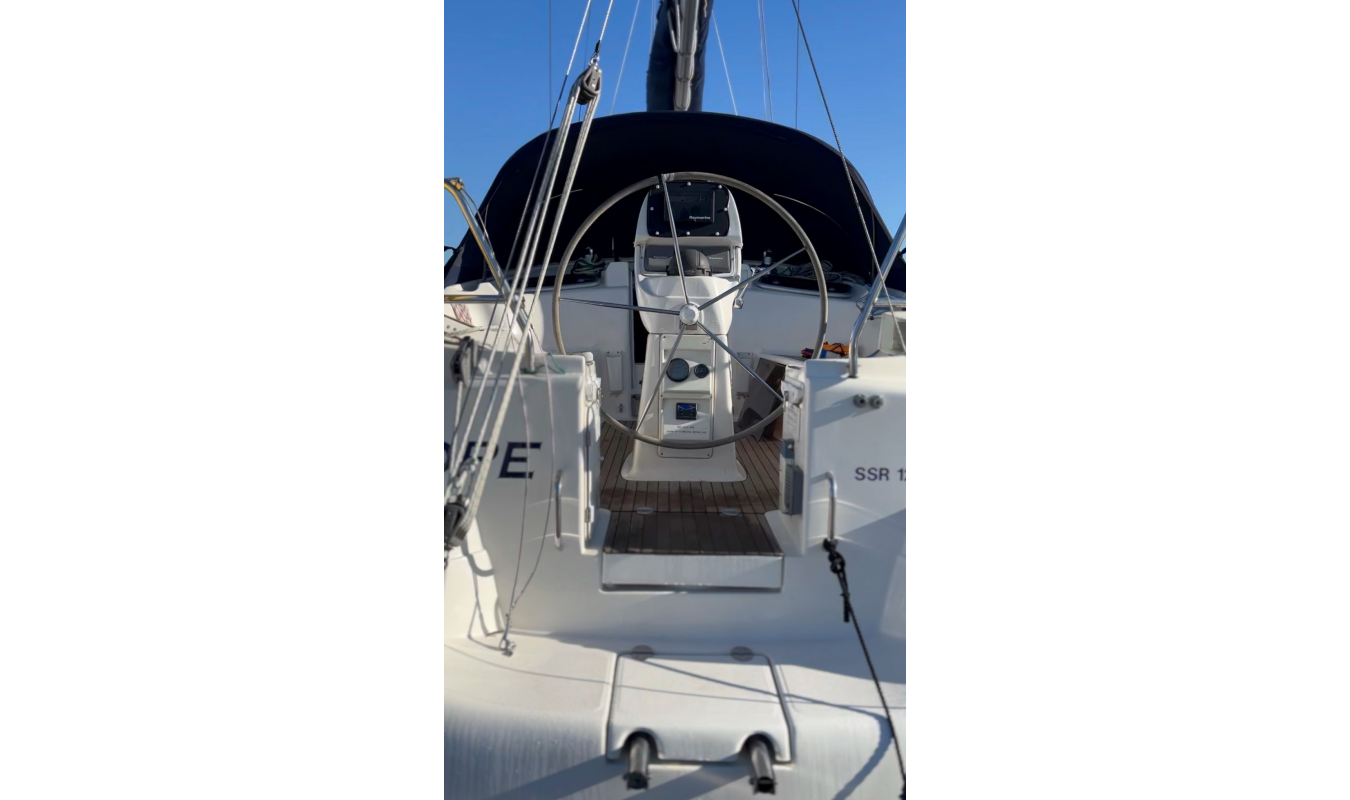 Bavaria 37 - Bareboat Yacht Charter - SBC